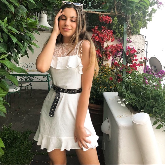 Meet your Posher, Lily - Picture 2 of 3